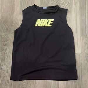 Nike Boys Black and Yellow Tank Top Size: XL
